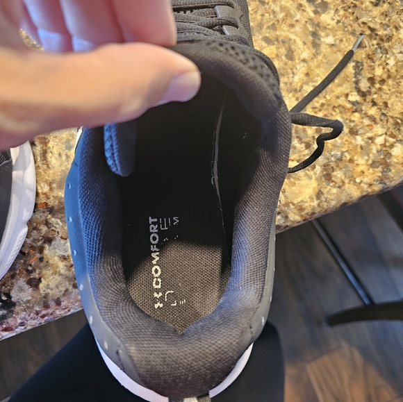 Under Armour Mens Charged Size 9.5 - Picture 7 of 9
